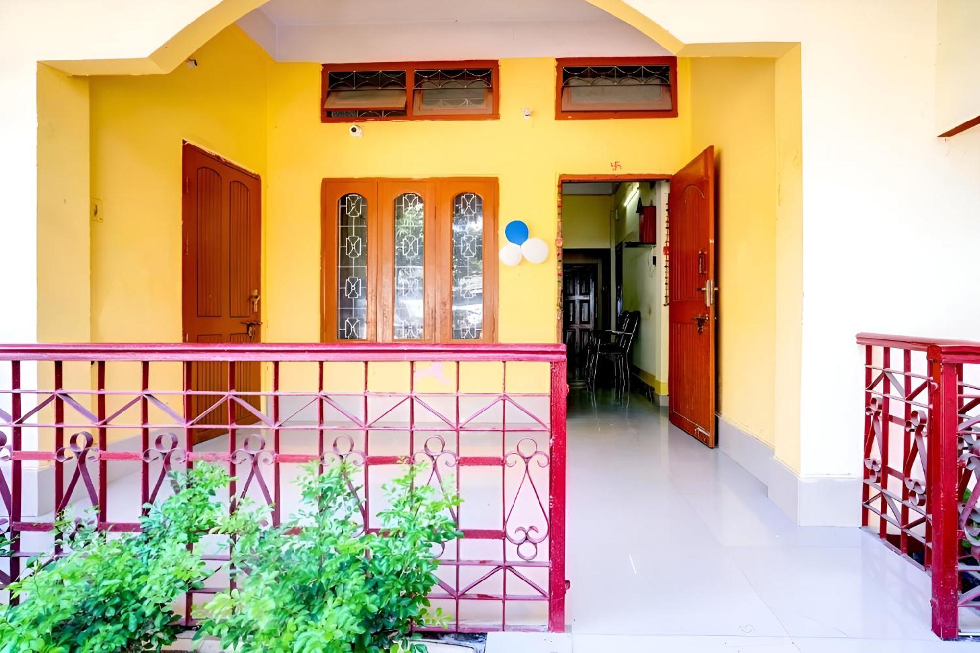 Capital Heritage Homestay Guwahati Exteriör bild