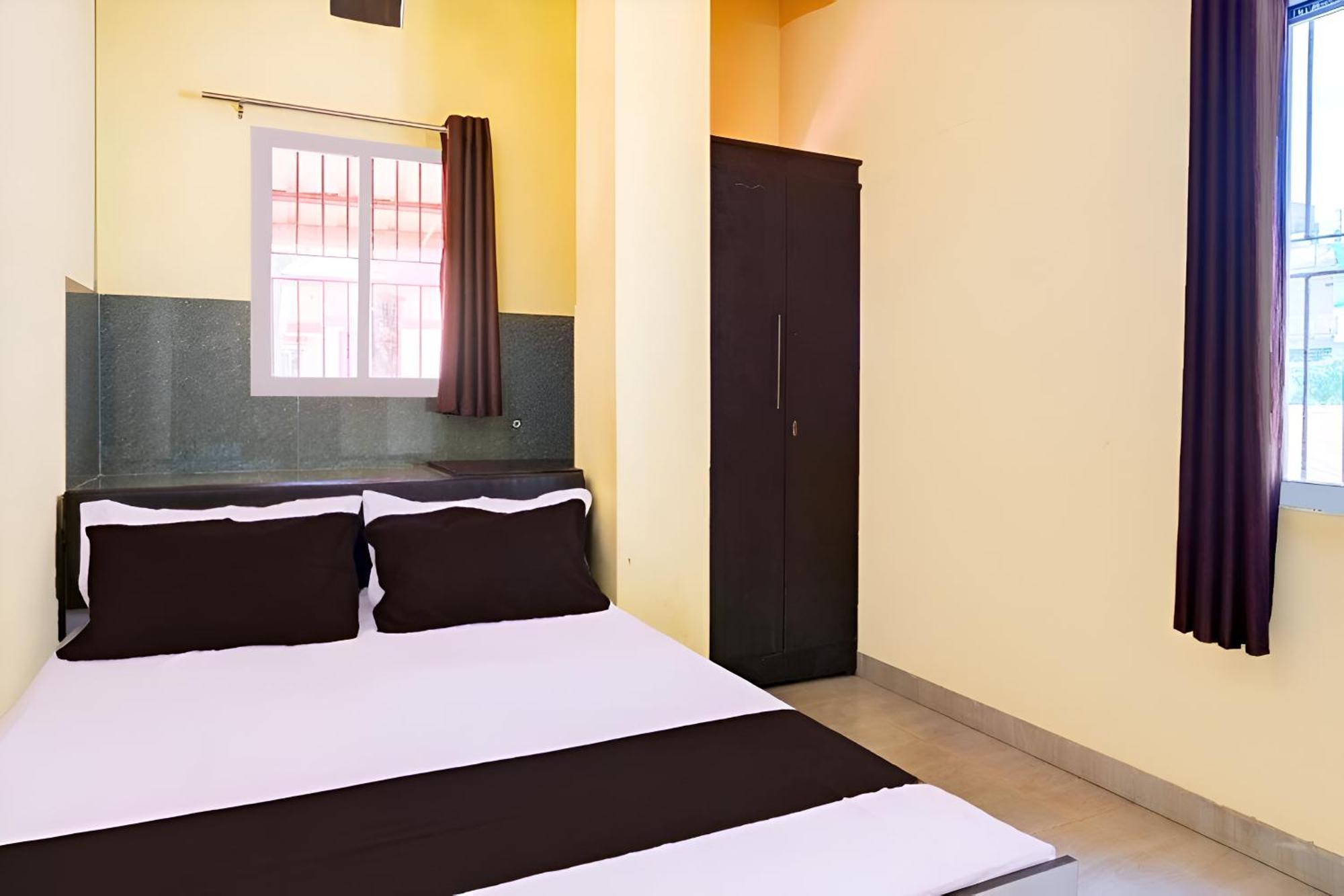 Capital Heritage Homestay Guwahati Exteriör bild