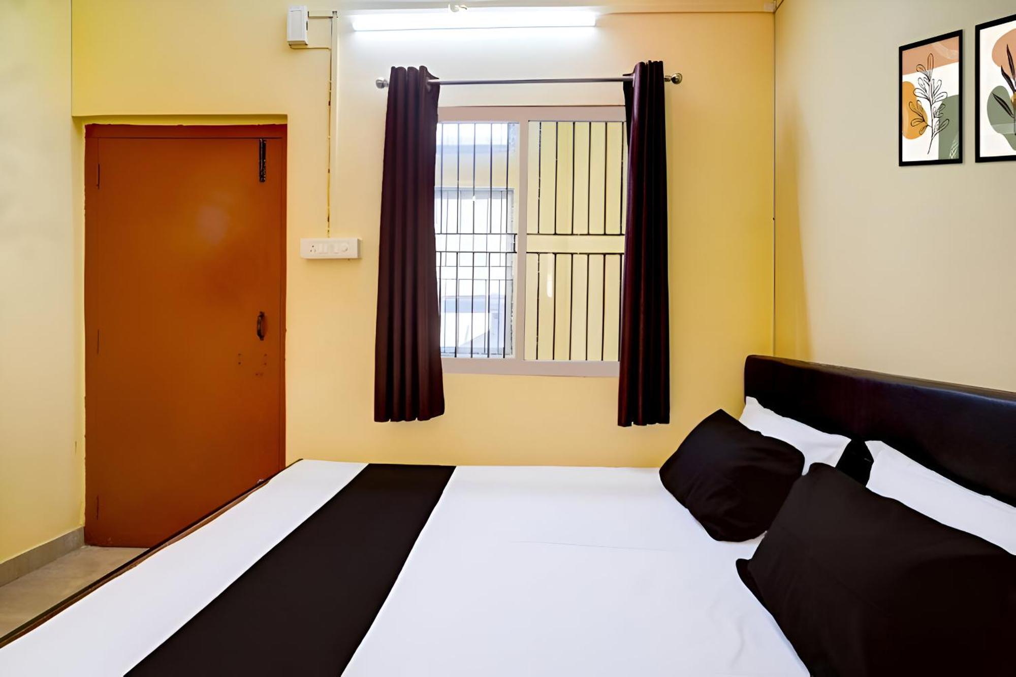 Capital Heritage Homestay Guwahati Exteriör bild