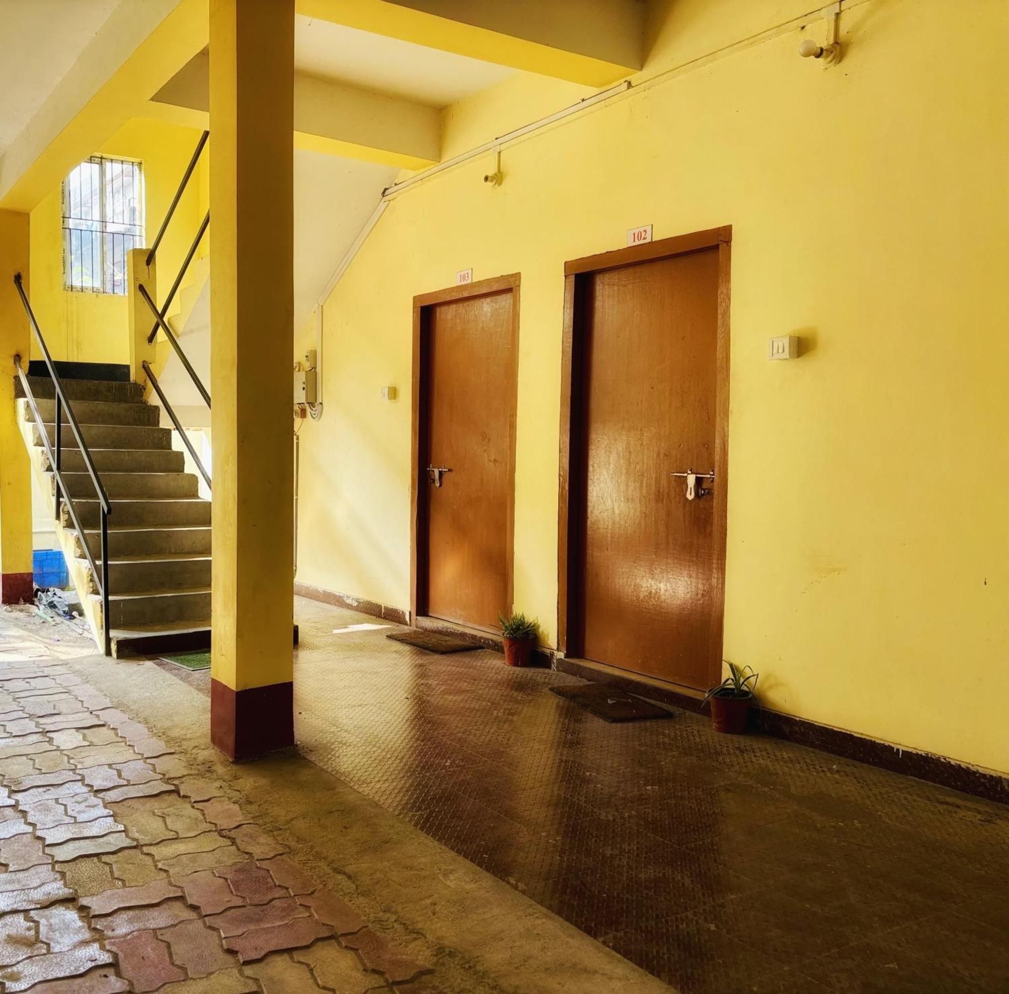 Capital Heritage Homestay Guwahati Exteriör bild